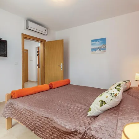 Stunning In With Sauna Kunj