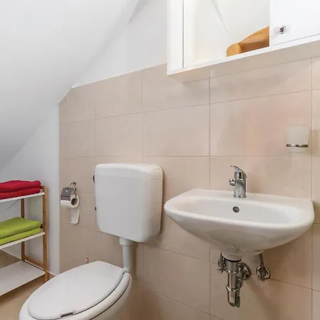 Holiday home 4 Bedroom Beautiful Home In Kunj Kunj